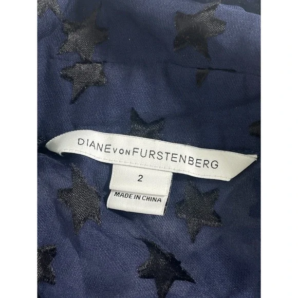 Diane von Furstenberg Lorelei Blue Star Print Sheer Chiffon Blouse Women's Sz 2 - Picture 14 of 14